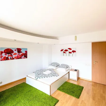 City Center River View Appartement *